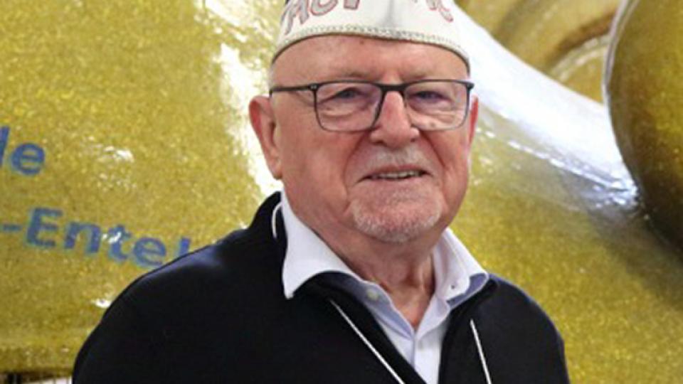 095bf5a6121a89f9d252681fa6b0a4c4