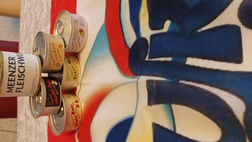 1f66be9448f4de6afb3ef3fba579e99c