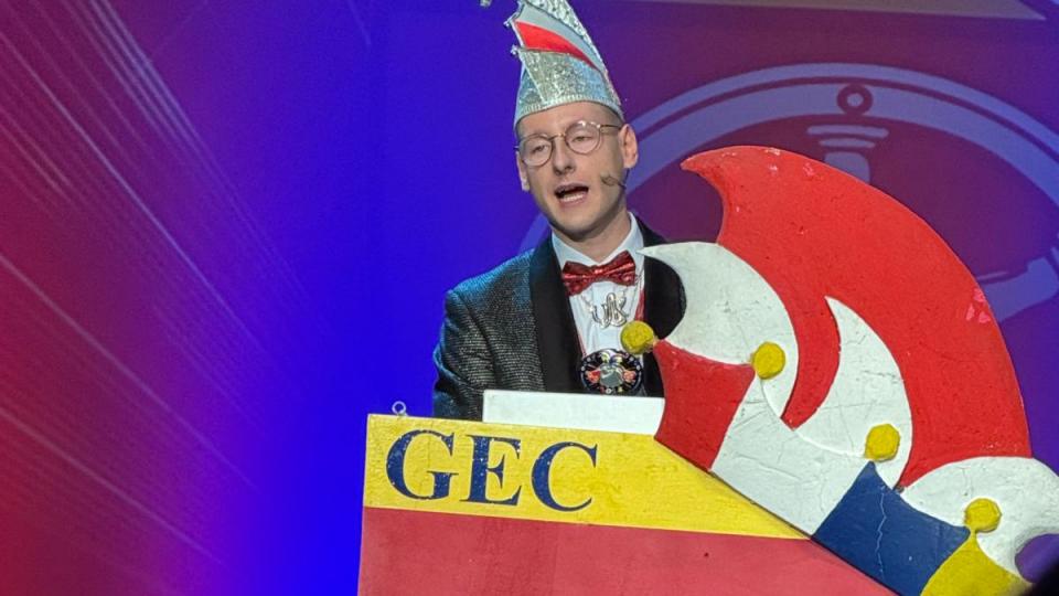 2ee639abe3636717bfeef48765ece02f